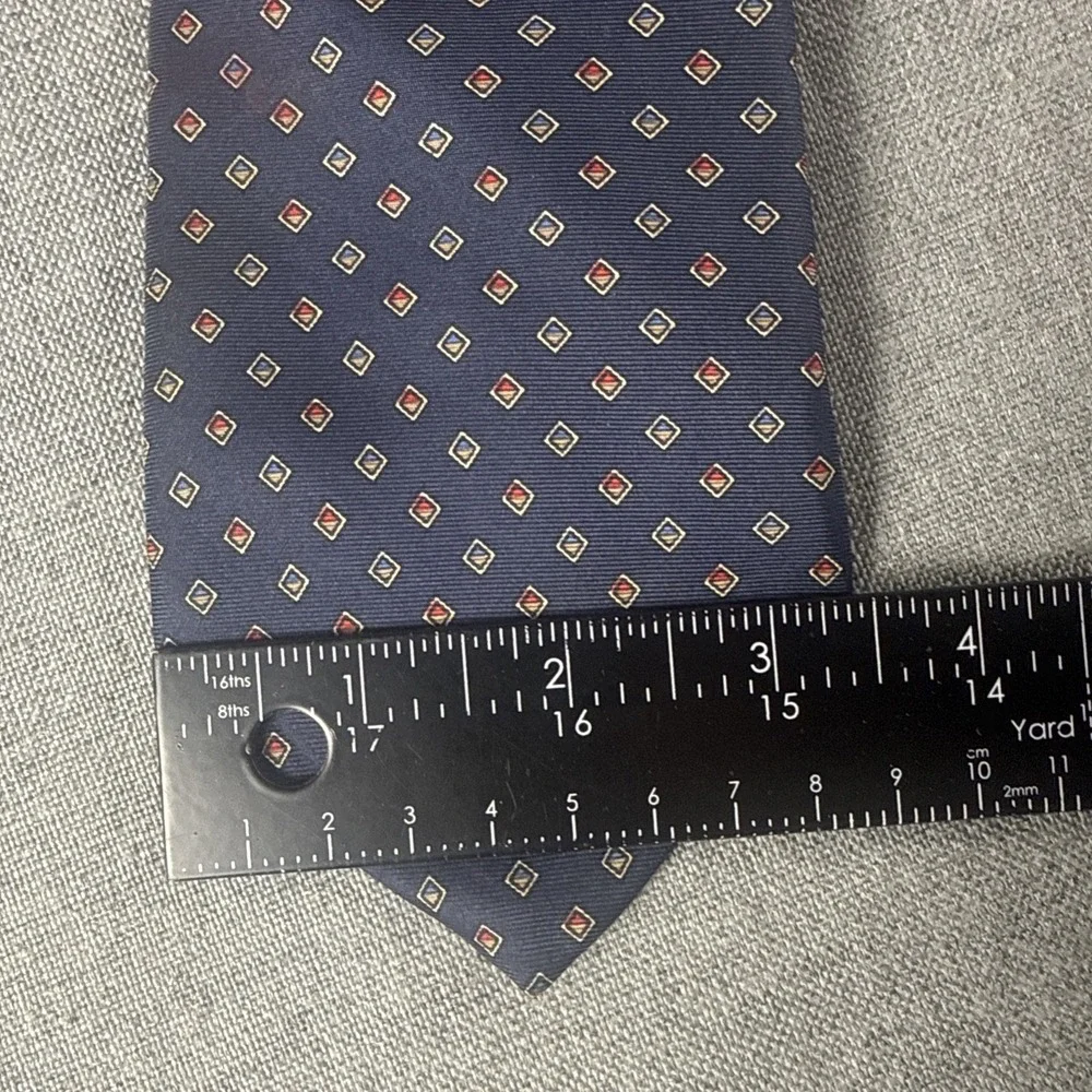 M Made In Italy dominique france